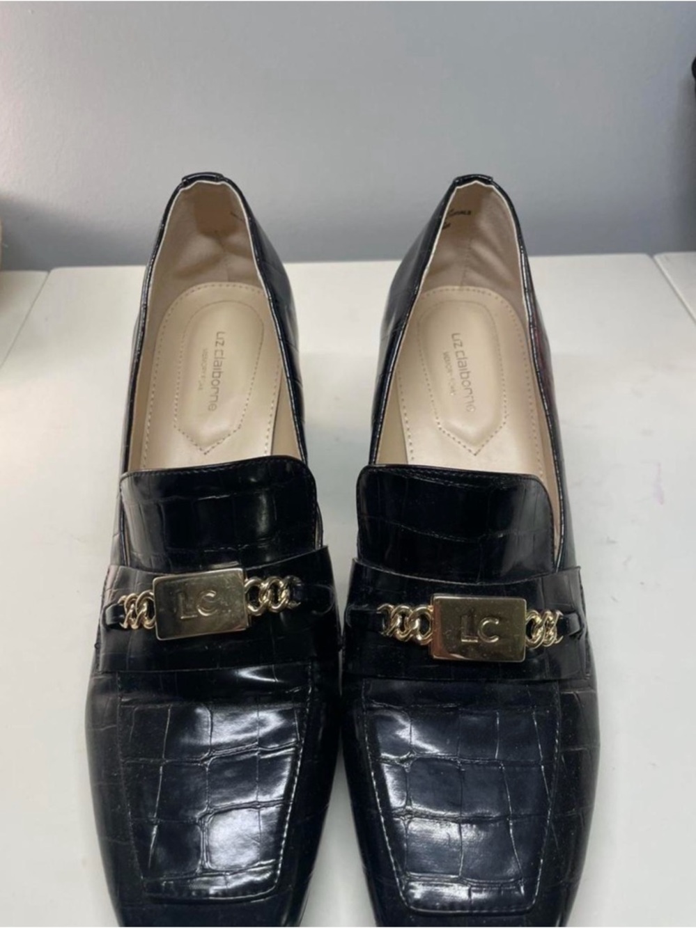 Liz Claiborne Black Croc-Embossed Loafers with Gold LC Chain